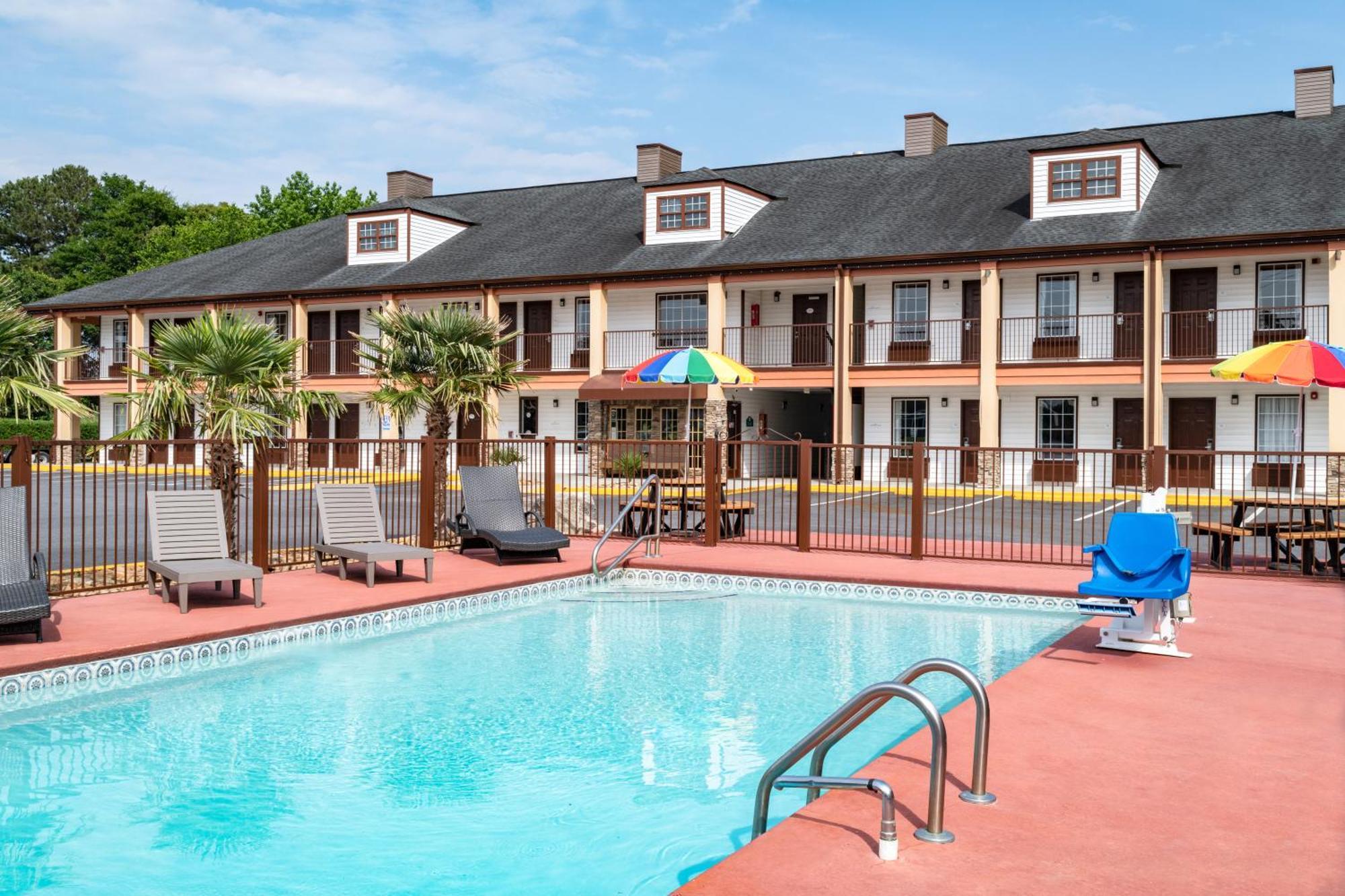 Baymont By Wyndham Commerce Ga Near Tanger Outlets Mall Dış mekan fotoğraf