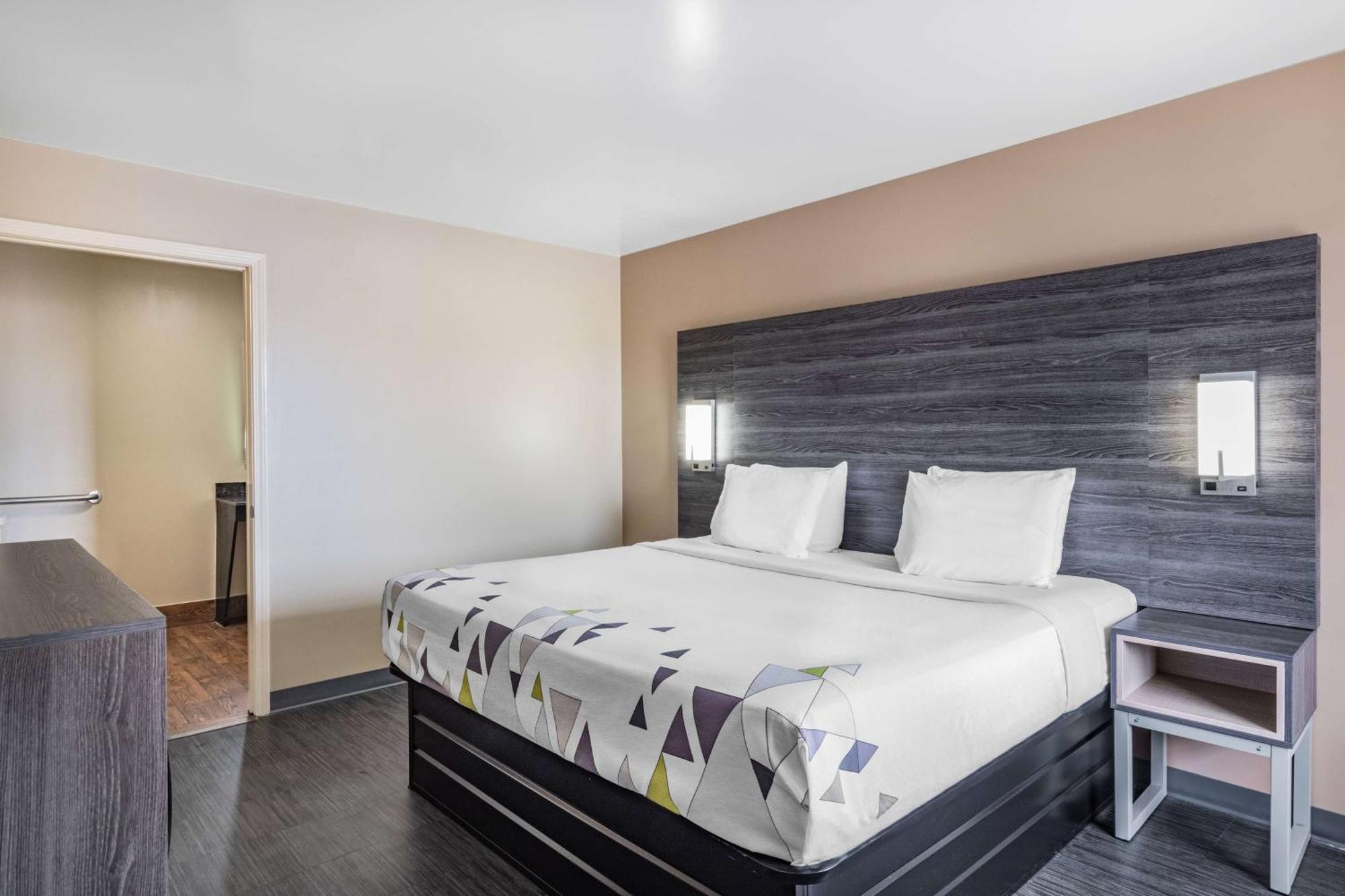 Baymont By Wyndham Commerce Ga Near Tanger Outlets Mall Dış mekan fotoğraf