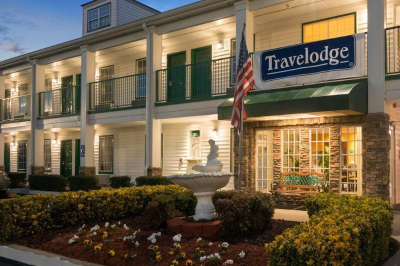 Baymont By Wyndham Commerce Ga Near Tanger Outlets Mall Dış mekan fotoğraf